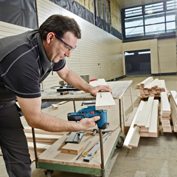 Bosch Professional 12V Accu Decoupeerzaagmachine BVK GST 12V-70 4 Bosch Professional 12V Accu Decoupeerzaagmachine BVK GST 12V-70 - Afbeelding 2