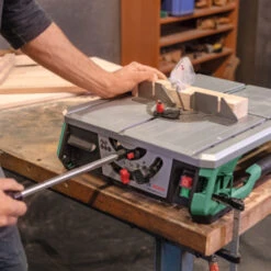 Bosch Tafelzaag / Afkortzaag AdvancedTableCut 52 (nanoblade) 16 Bosch Tafelzaag / Afkortzaag AdvancedTableCut 52 (nanoblade) -Bosch || Makita || SKIL Verkoopwinkel 123 1612