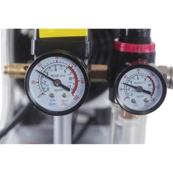 Hyundai Stille Compressor 30L 8 Bar 6 Hyundai Stille Compressor 30L 8 Bar - Afbeelding 4