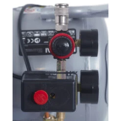 Hyundai Stille Compressor 30L 8 Bar 13 Hyundai Stille Compressor 30L 8 Bar -Bosch || Makita || SKIL Verkoopwinkel 123 2737