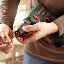 Bosch 18V Boorhamer Met Extra Boorkop En 8-delige Accessoireset (Incl. 2 Accu's 2.5Ah + Lader) 9 Bosch 18V Boorhamer Met Extra Boorkop En 8-delige Accessoireset (Incl. 2 Accu's 2.5Ah + Lader) -Bosch || Makita || SKIL Verkoopwinkel 123 490