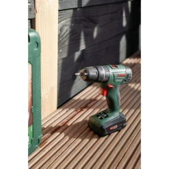 Bosch 18V Accuboormachine UniversalDrill (incl. 2 Accu's 1.5Ah + Lader) -Bosch || Makita || SKIL Verkoopwinkel 123 772